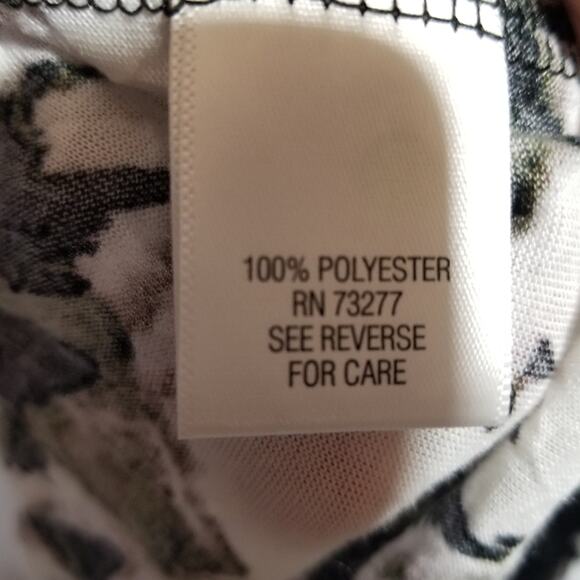 Simply Vera Wang Shirt Petite Small Floral Cap Sleeve Top - Picture 3 of 5